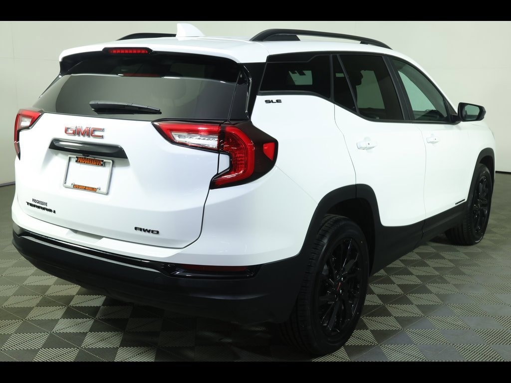 Used 2023 GMC Terrain SLE SUV
