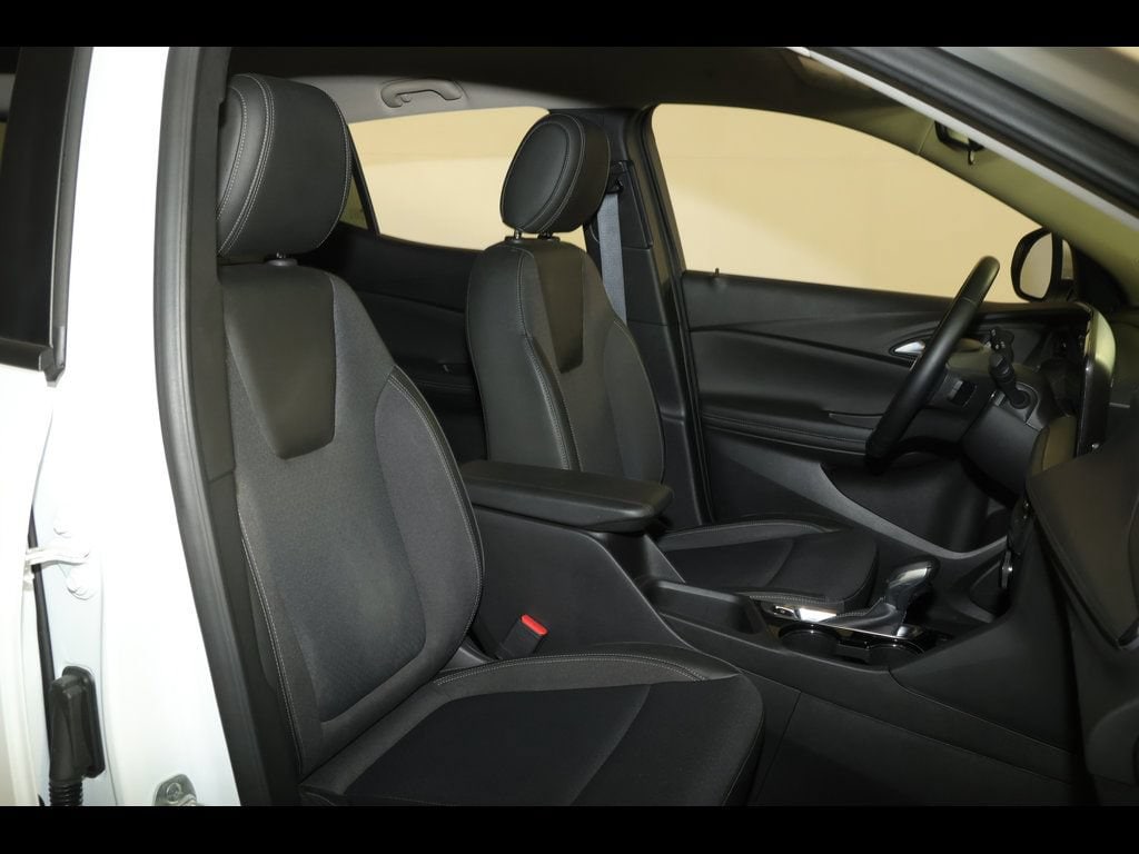 2025 Buick Encore GX Preferred - Photo 27