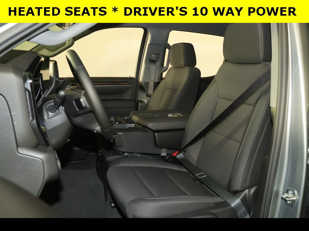 2026 Chevrolet Silverado 1500 RST photo 3