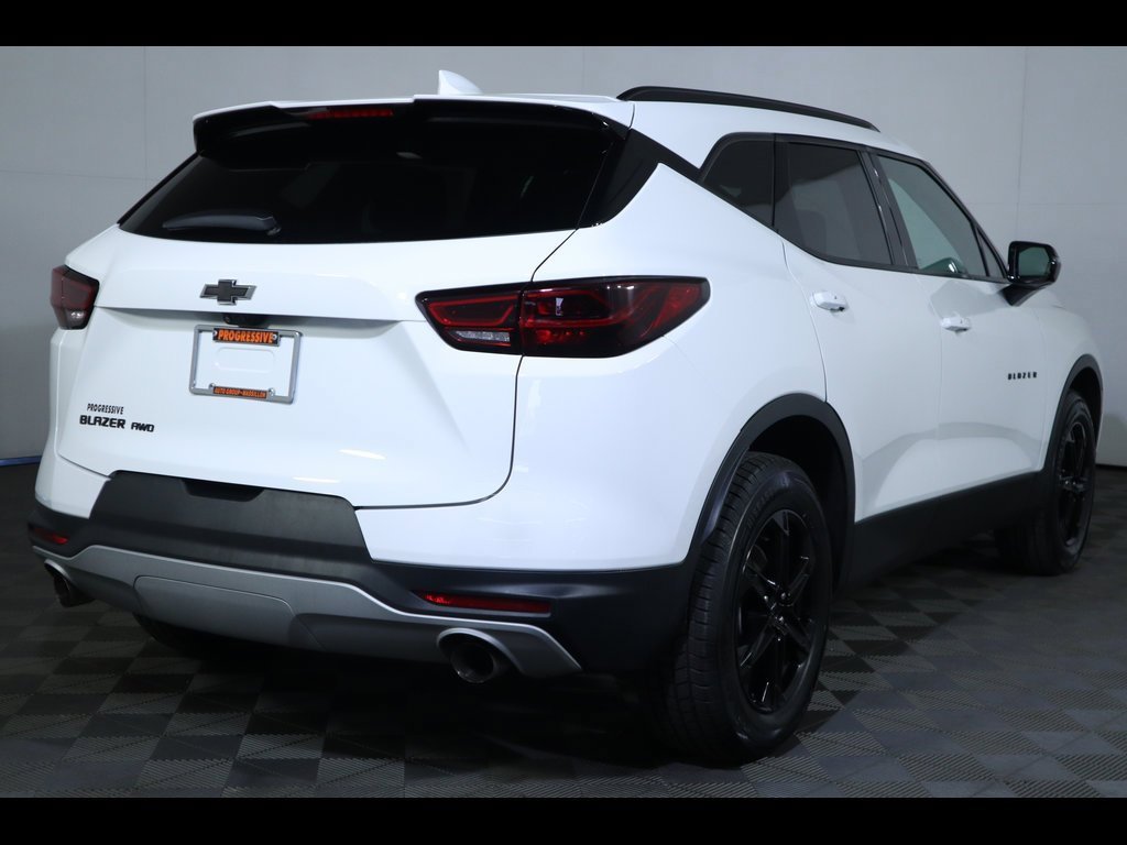 2023 Chevrolet Blazer 3LT photo 2
