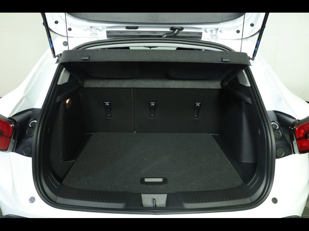 2026 Chevrolet Trax LT - Photo 10