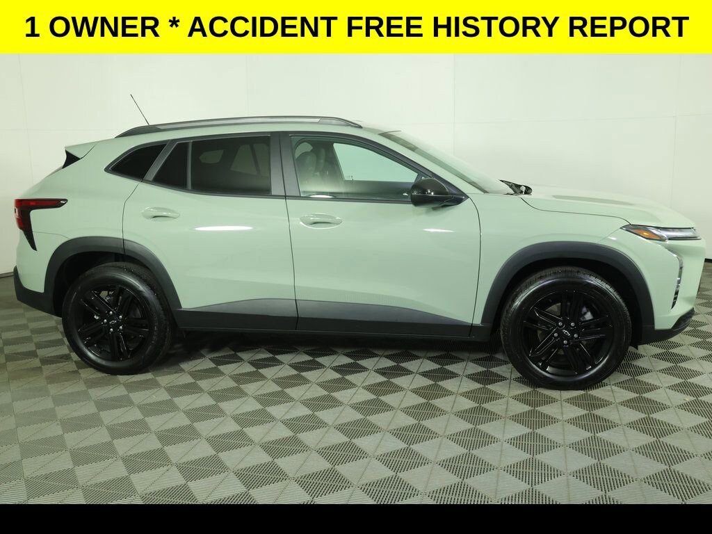 Used 2025 Chevrolet Trax Activ SUV