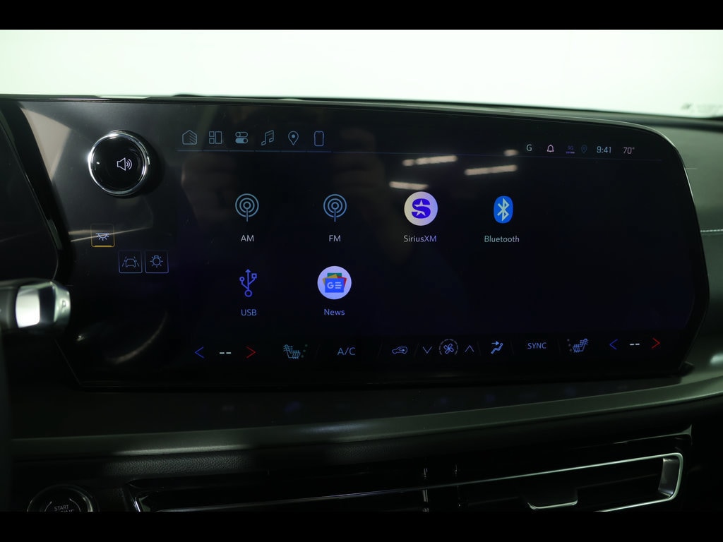 2026 Chevrolet Traverse LT - Photo 19