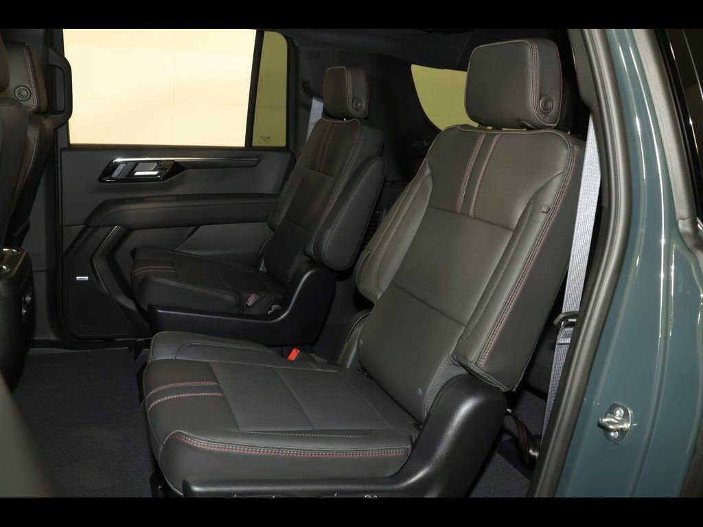 2026 Chevrolet Suburban RST - Photo 20