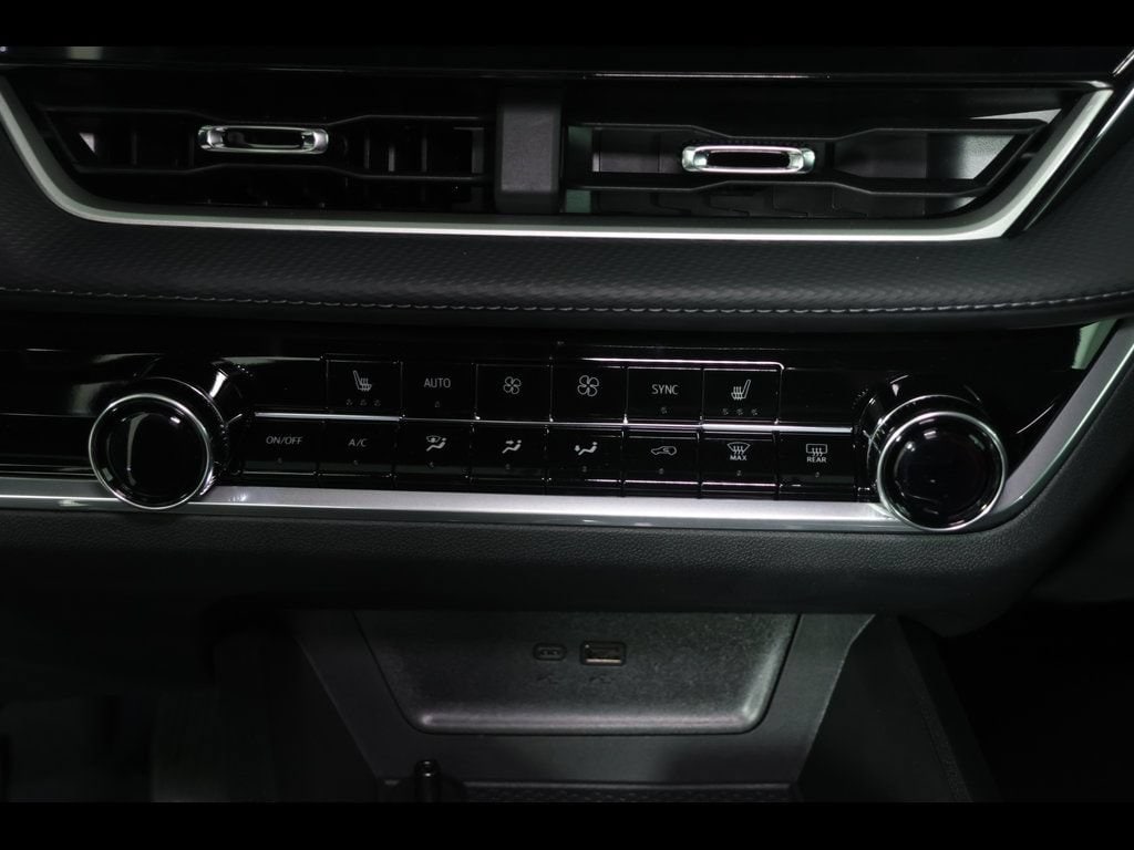 2026 Chevrolet Equinox LT - Photo 21