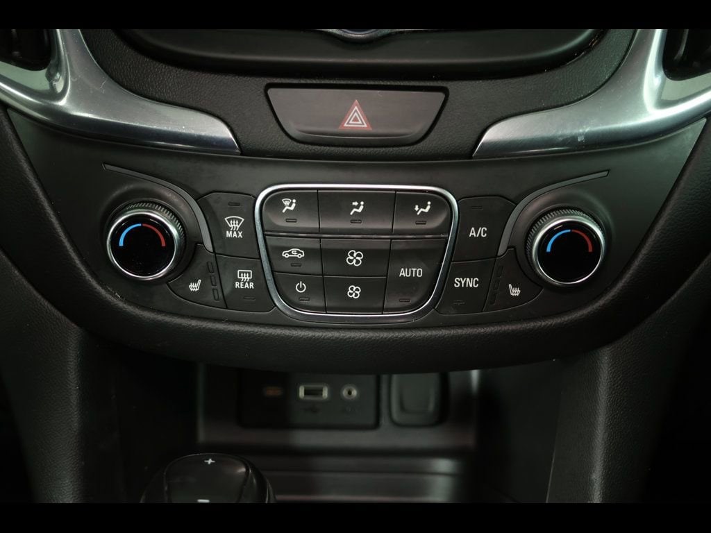 2021 Chevrolet Equinox LT - Photo 26