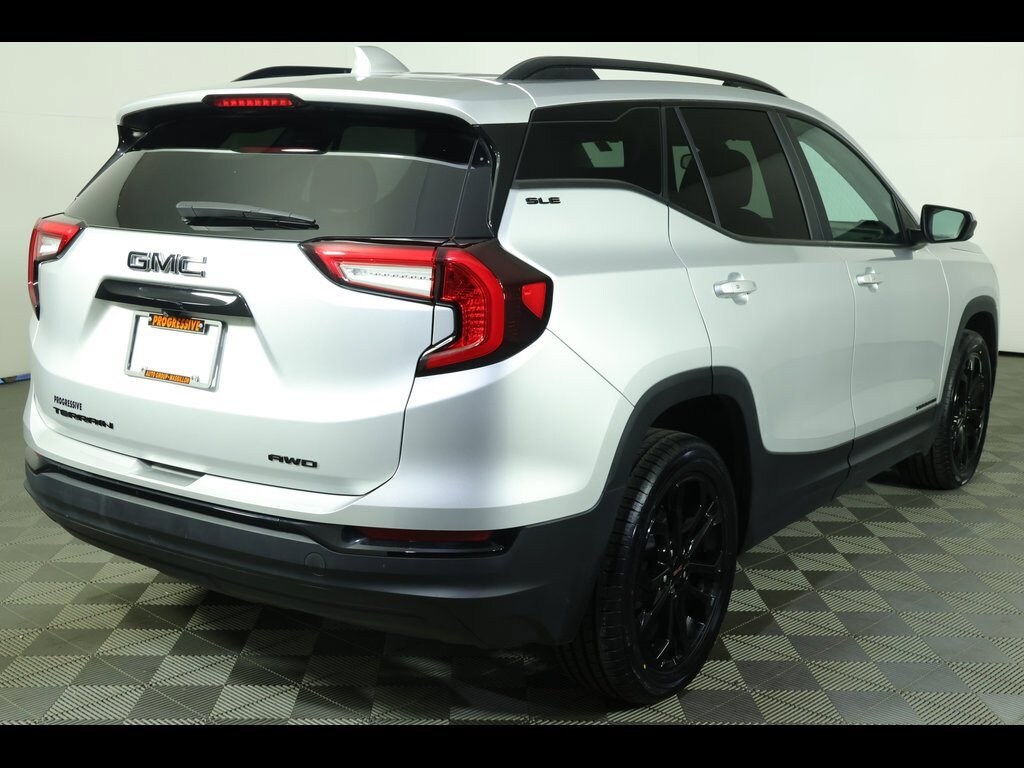 Used 2022 GMC Terrain SLE SUV