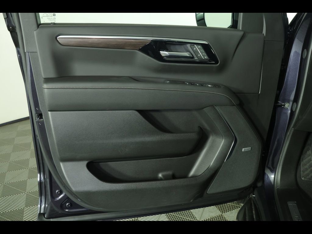 2026 Chevrolet Tahoe Premier - Photo 28