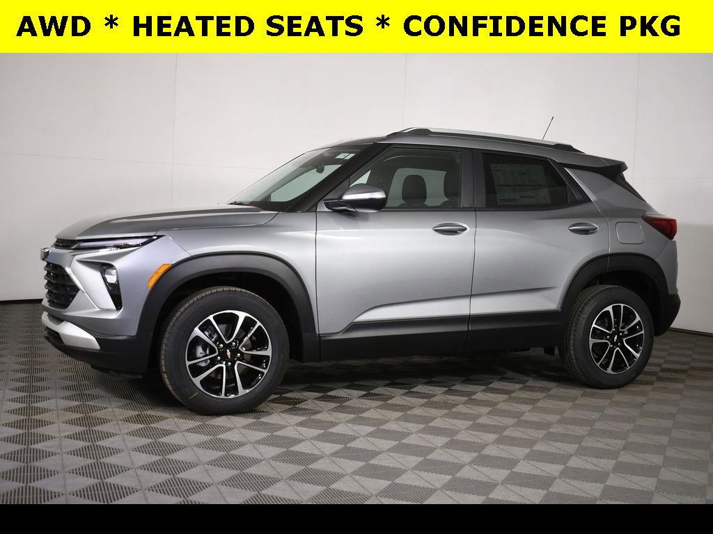 2025 Chevrolet Trailblazer LT photo 2