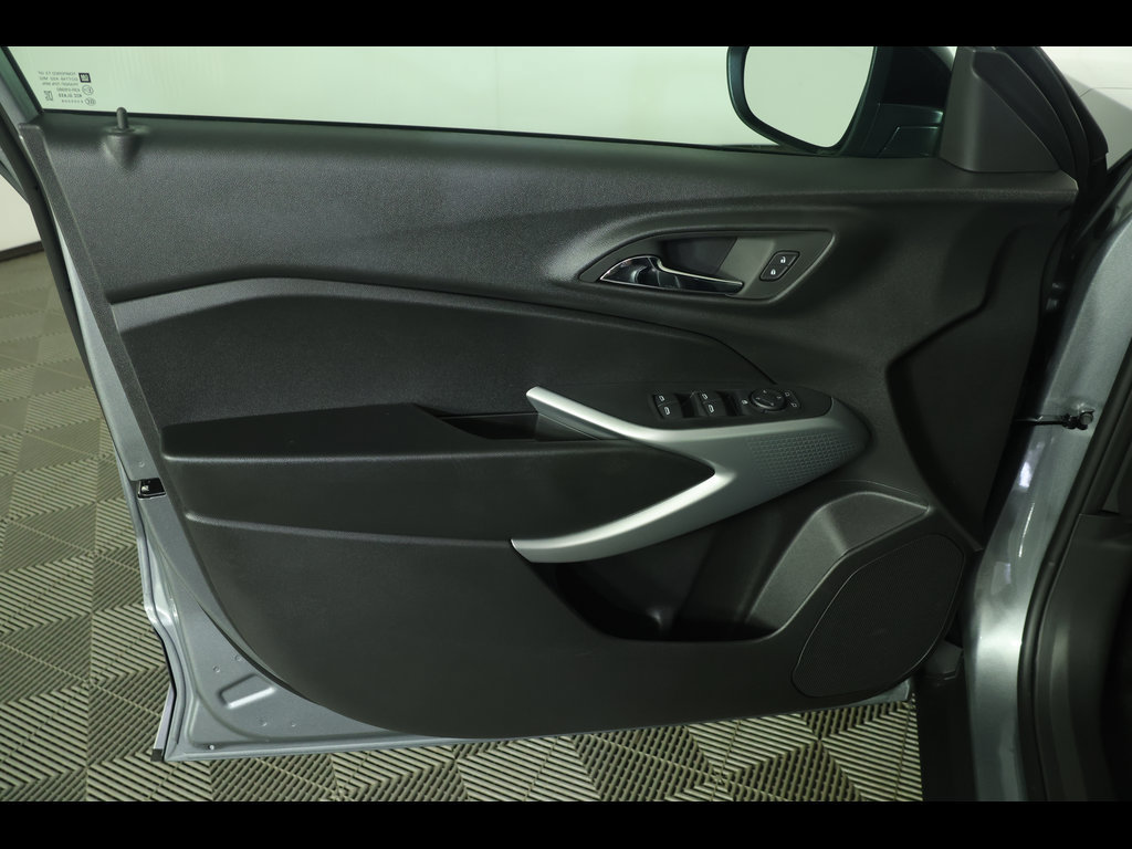 2026 Chevrolet Trax RS - Photo 19