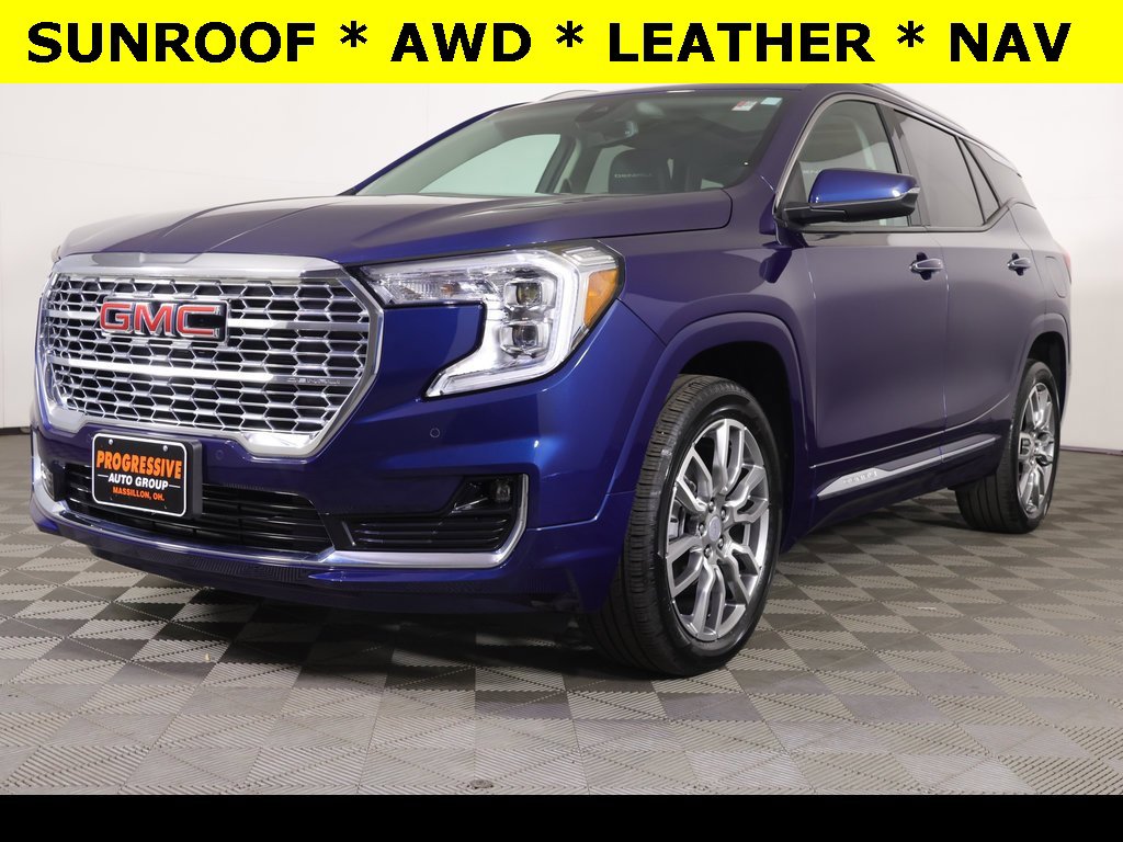 2023 GMC Terrain Denali's photo
