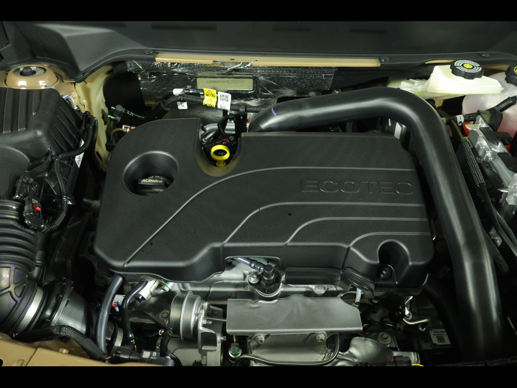 2027 Chevrolet Equinox LT - Photo 17