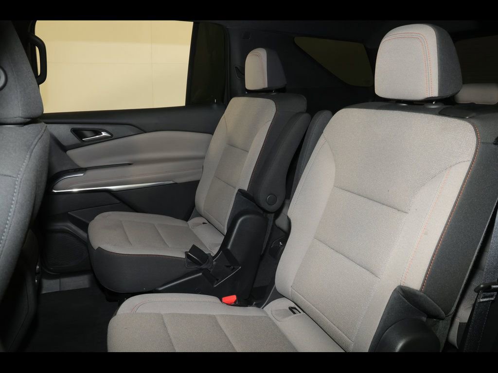 2025 Chevrolet Traverse LT - Photo 28