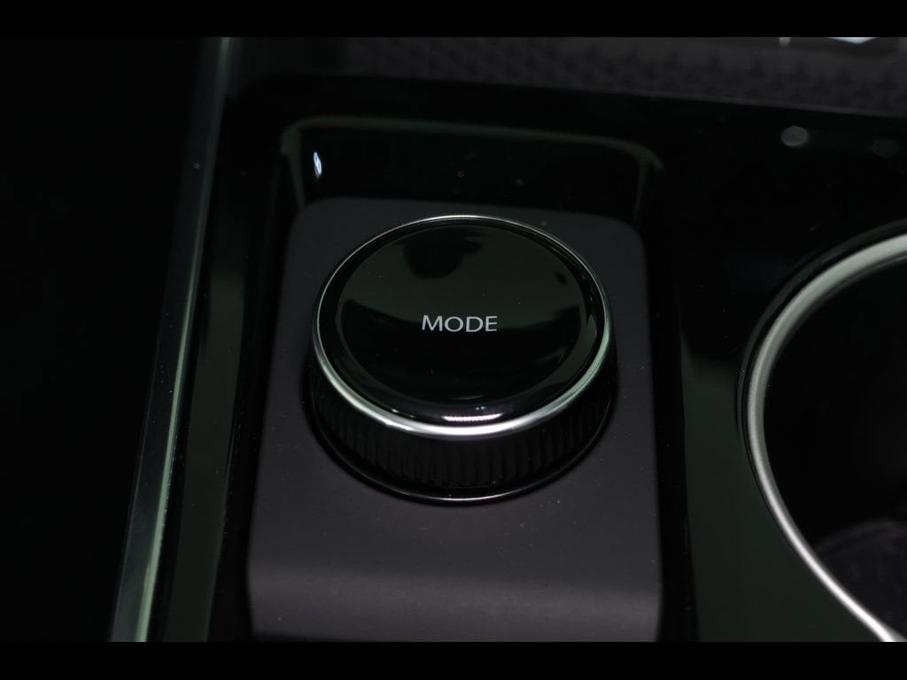 2026 Chevrolet Equinox LT - Photo 13