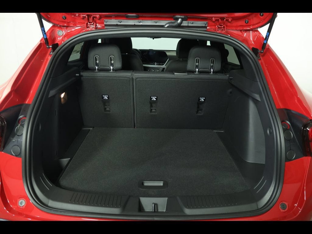 2026 Chevrolet Trax RS - Photo 12