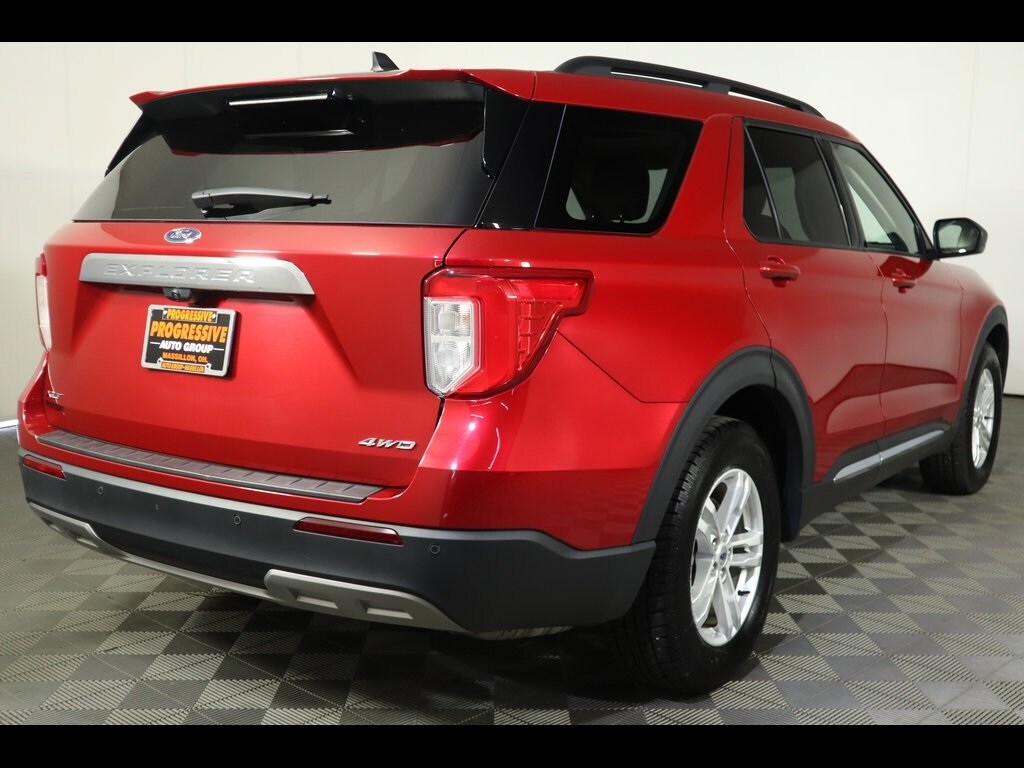 2021 Ford Explorer XLT photo 2