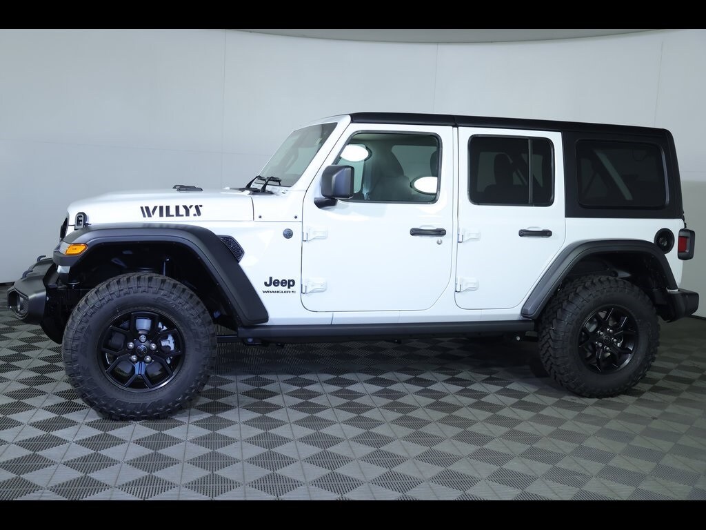 2025 Jeep Wrangler Willys photo 2