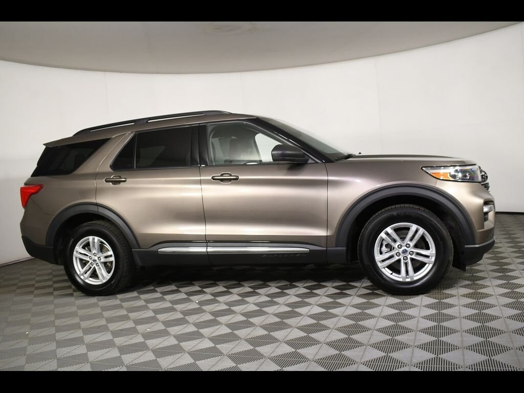 Used 2021 Ford Explorer XLT with VIN 1FMSK8DH6MGA58348 for sale in Massillon, OH
