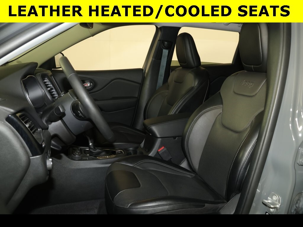 Used 2023 Jeep Cherokee Altitude SUV