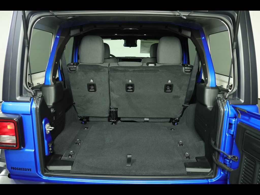 2025 Jeep Wrangler 4-Door Willys - Photo 17