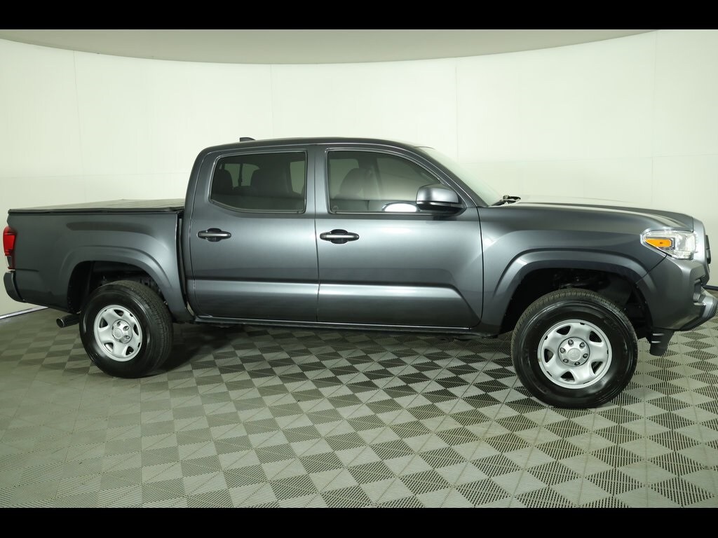 2023 Toyota Tacoma SR5 photo 2