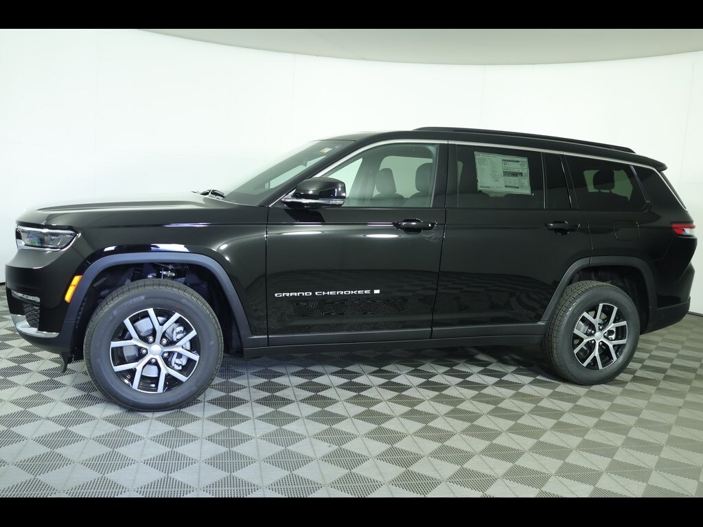 2025 Jeep Grand Cherokee Limited photo 2