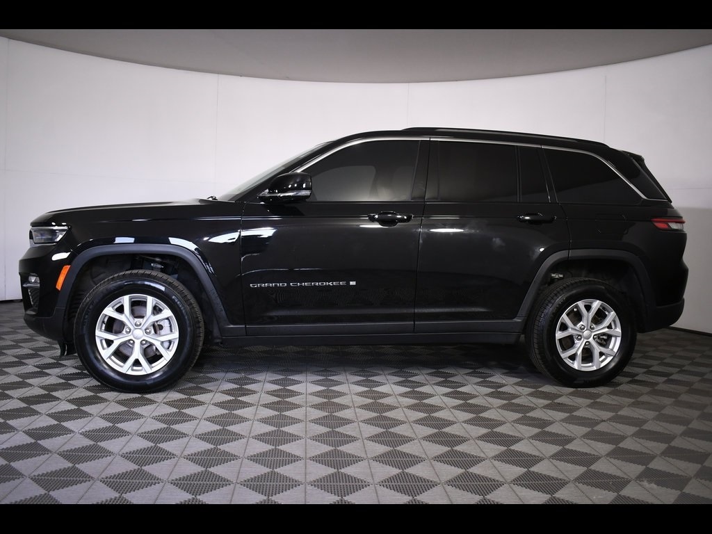 Used 2023 Jeep Grand Cherokee Limited with VIN 1C4RJHBG3P8847751 for sale in Massillon, OH