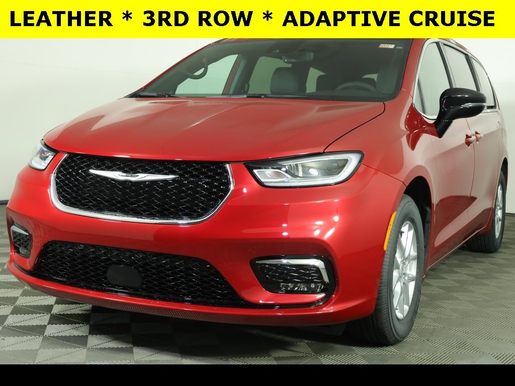 2026 Chrysler Pacifica Passenger Van 