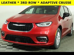 2026 Chrysler Pacifica SELECT Passenger Van