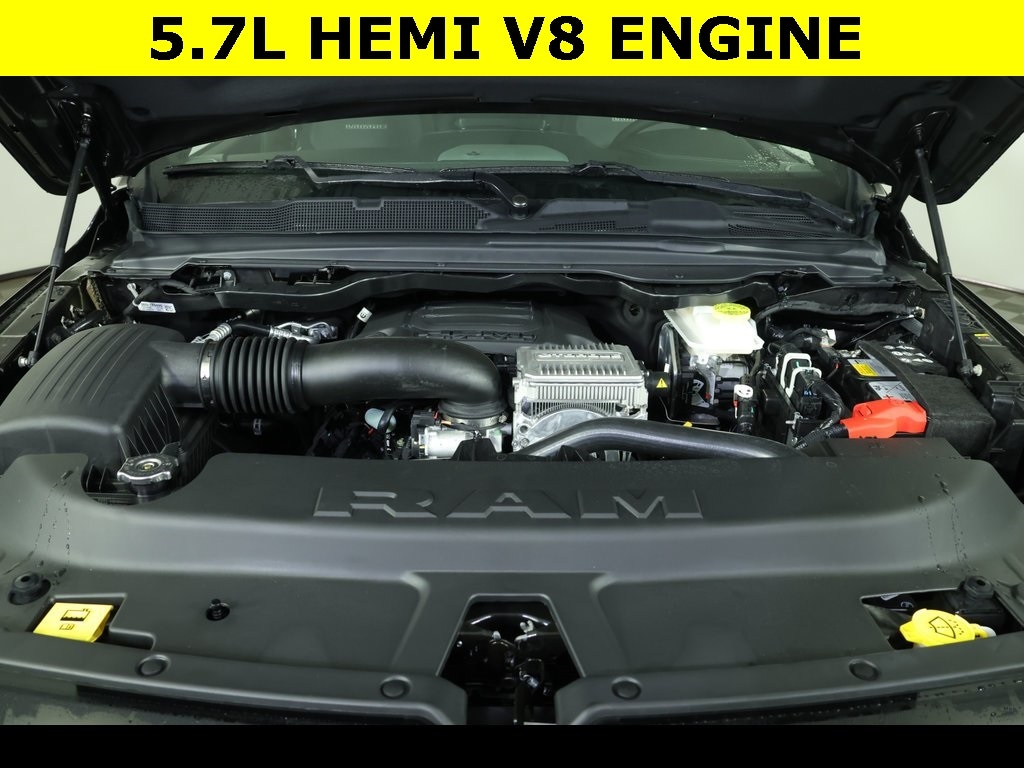 New 2026 Ram 1500 LARAMIE CREW CAB 4X4 5'7 BOX Pickup