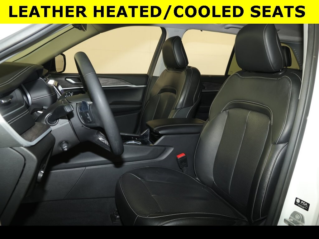 Used 2023 Jeep Grand Cherokee Limited SUV