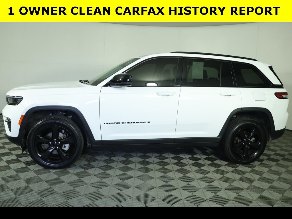 2023 Jeep Grand Cherokee Limited photo 3