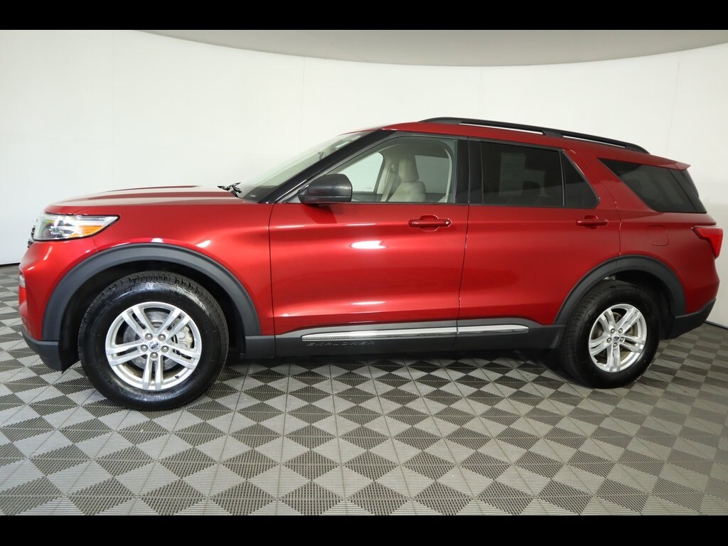 2021 Ford Explorer XLT photo 4