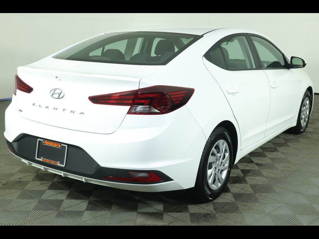 Used 2020 Hyundai Elantra SE with VIN 5NPD74LF1LH618925 for sale in Massillon, OH