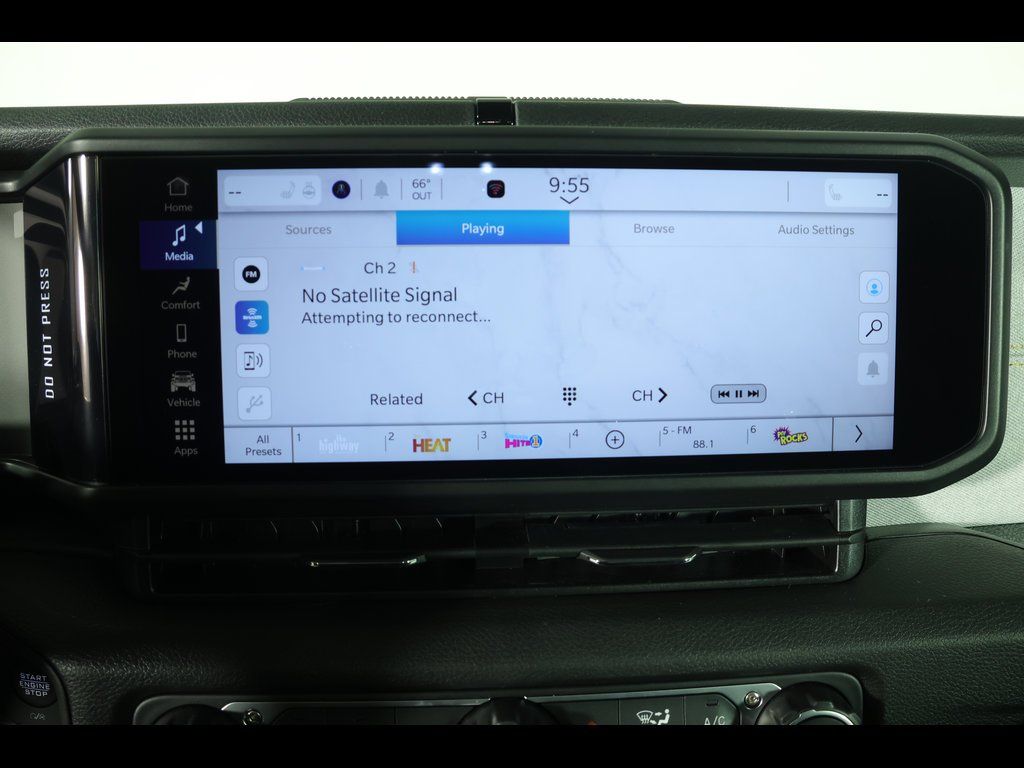 2025 Jeep Wrangler 4-Door Willys - Photo 18