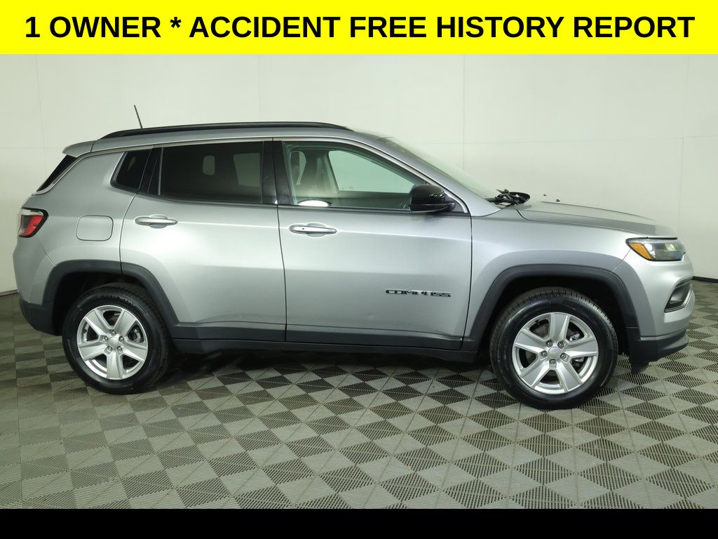 Used 2022 Jeep Compass Latitude with VIN 3C4NJDBB0NT208530 for sale in Massillon, OH