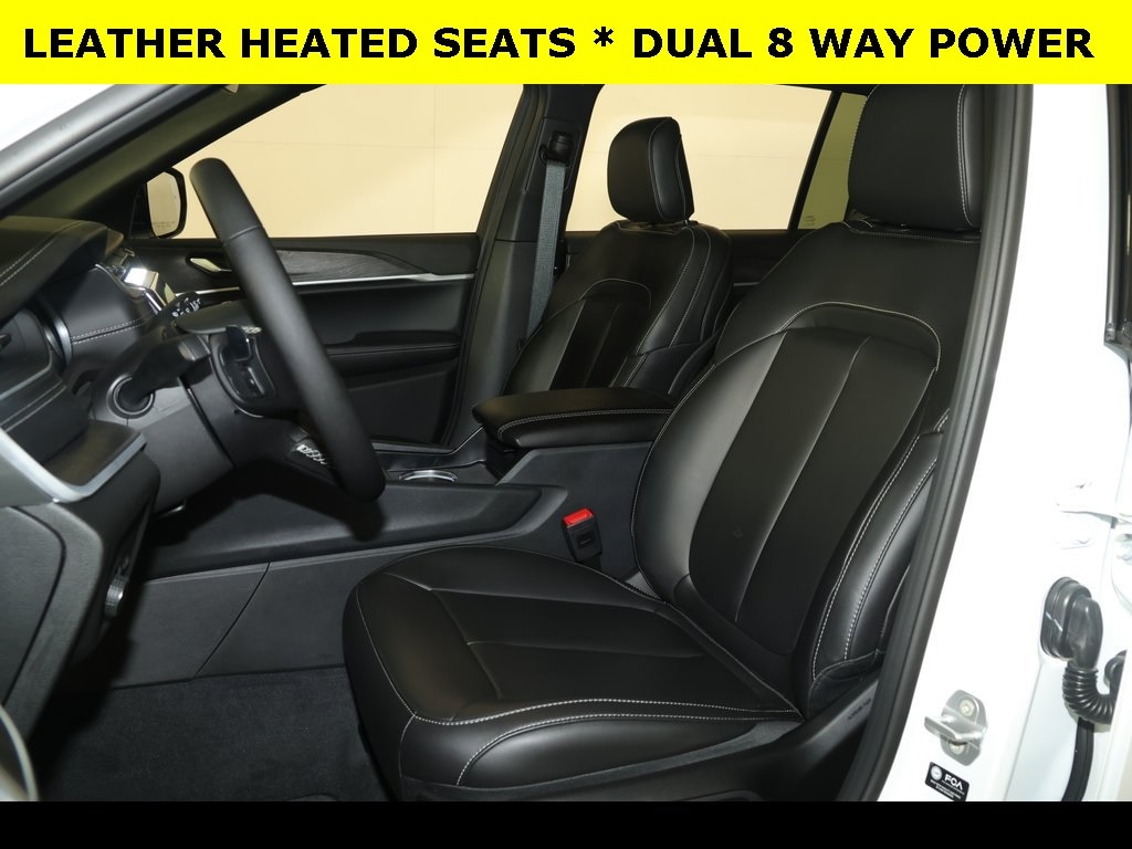 New 2025 Jeep Grand Cherokee L LIMITED 4X4 Sport Utility