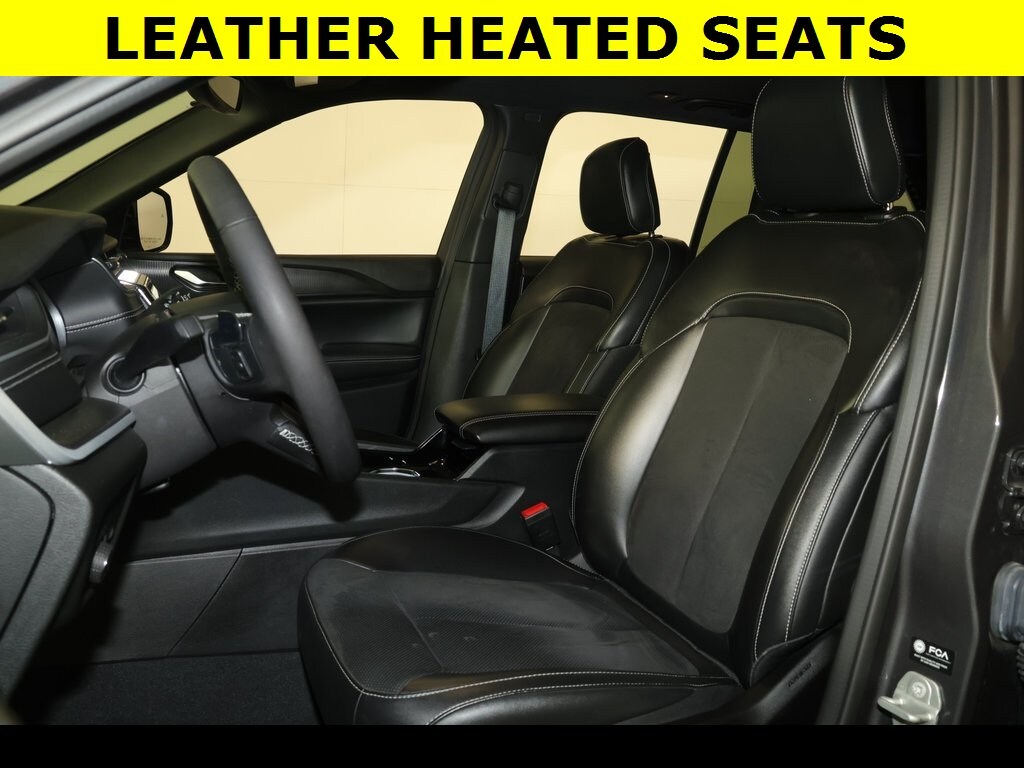 Used 2023 Jeep Grand Cherokee Altitude SUV