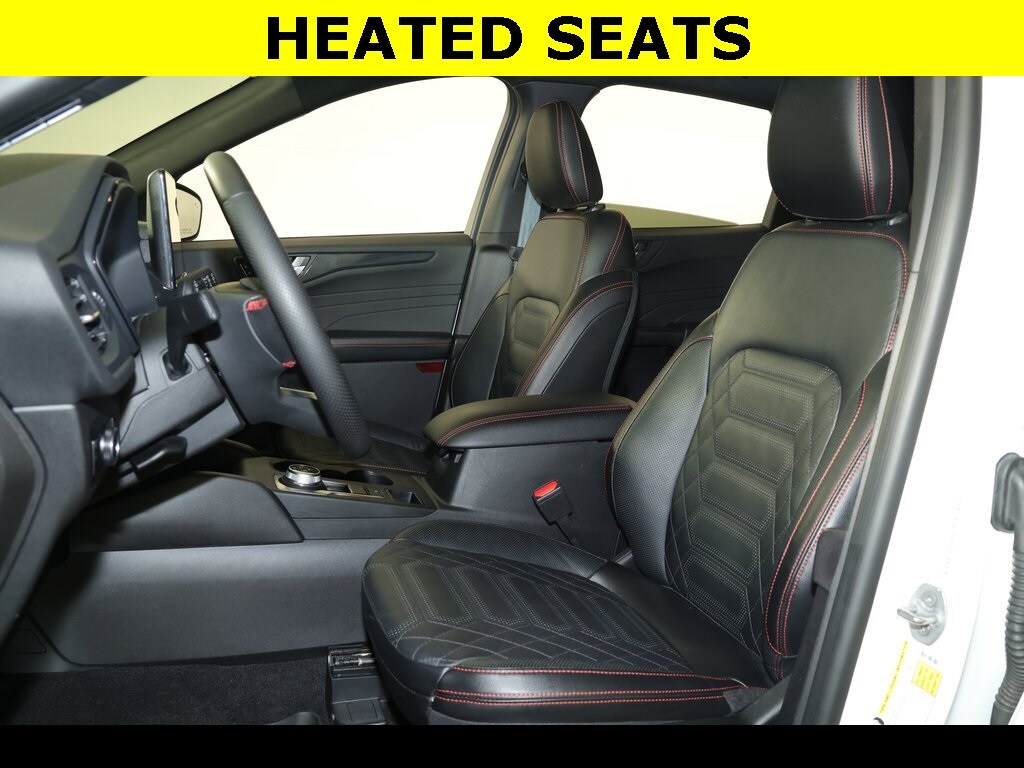 2023 Ford Escape ST-Line Elite photo 3
