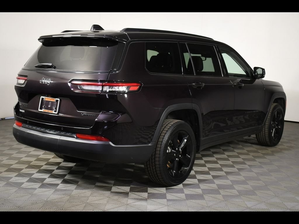 Used 2023 Jeep Grand Cherokee L Limited with VIN 1C4RJKBG3P8728174 for sale in Massillon, OH