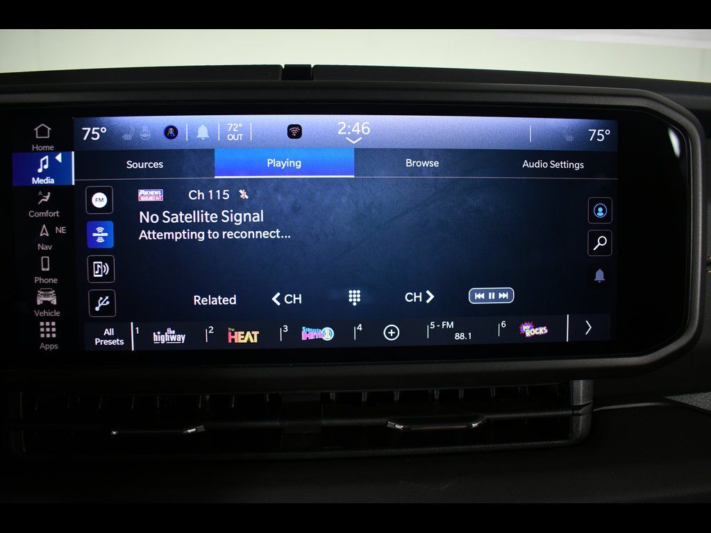2025 Jeep Wrangler 4-Door Sahara - Photo 16