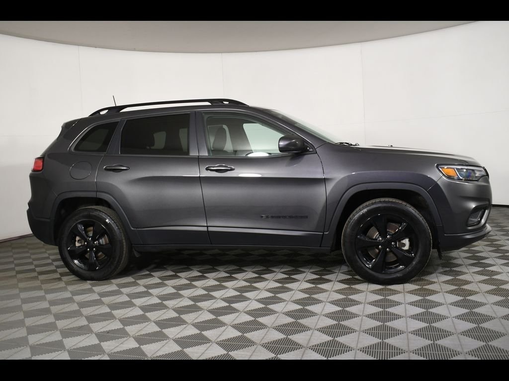 Used 2021 Jeep Cherokee Altitude with VIN 1C4PJMLB7MD222940 for sale in Massillon, OH