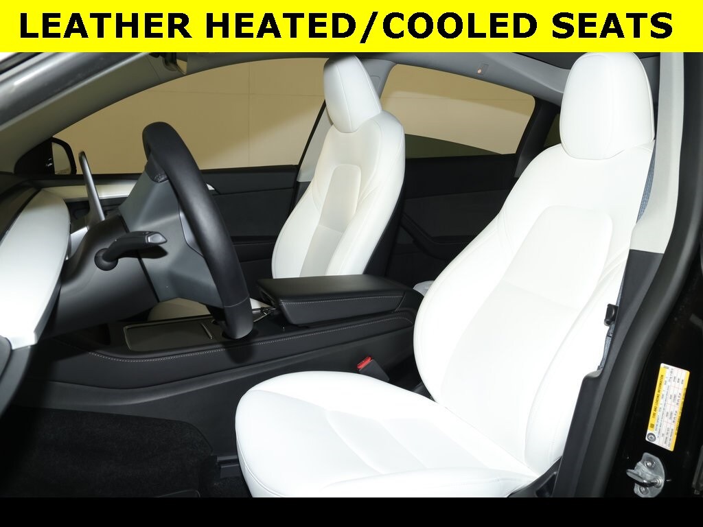 2024 Tesla Model Y Performance photo 3