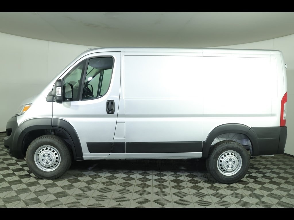 New 2026 Ram ProMaster PROMASTER 1500 TRADESMAN CARGO VAN LOW ROOF 118' W Cargo Van