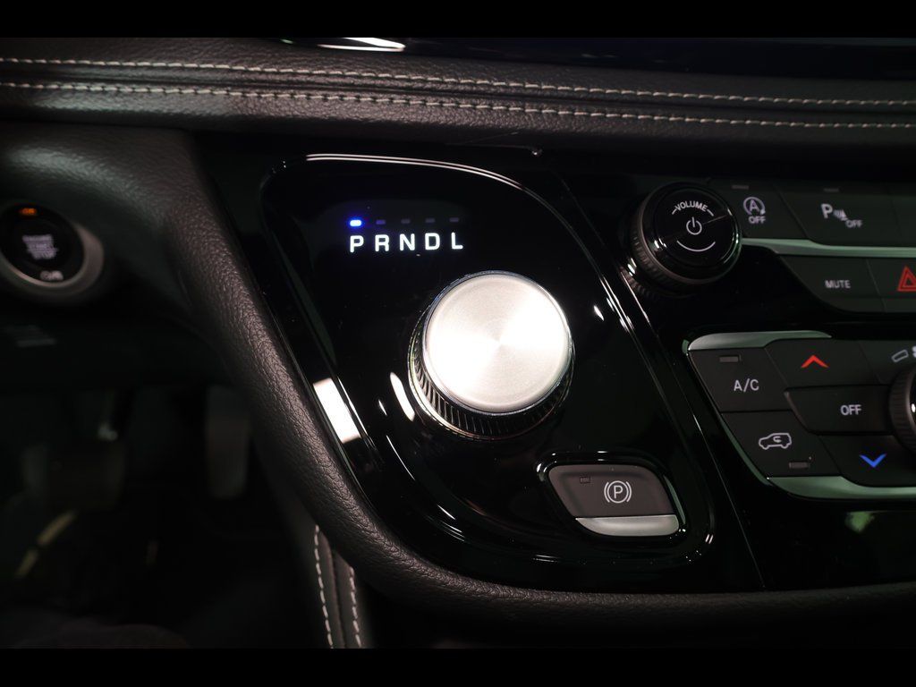 2026 Chrysler Pacifica Limited - Photo 21