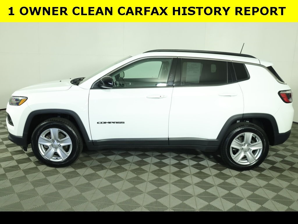 2022 Jeep Compass Latitude photo 4