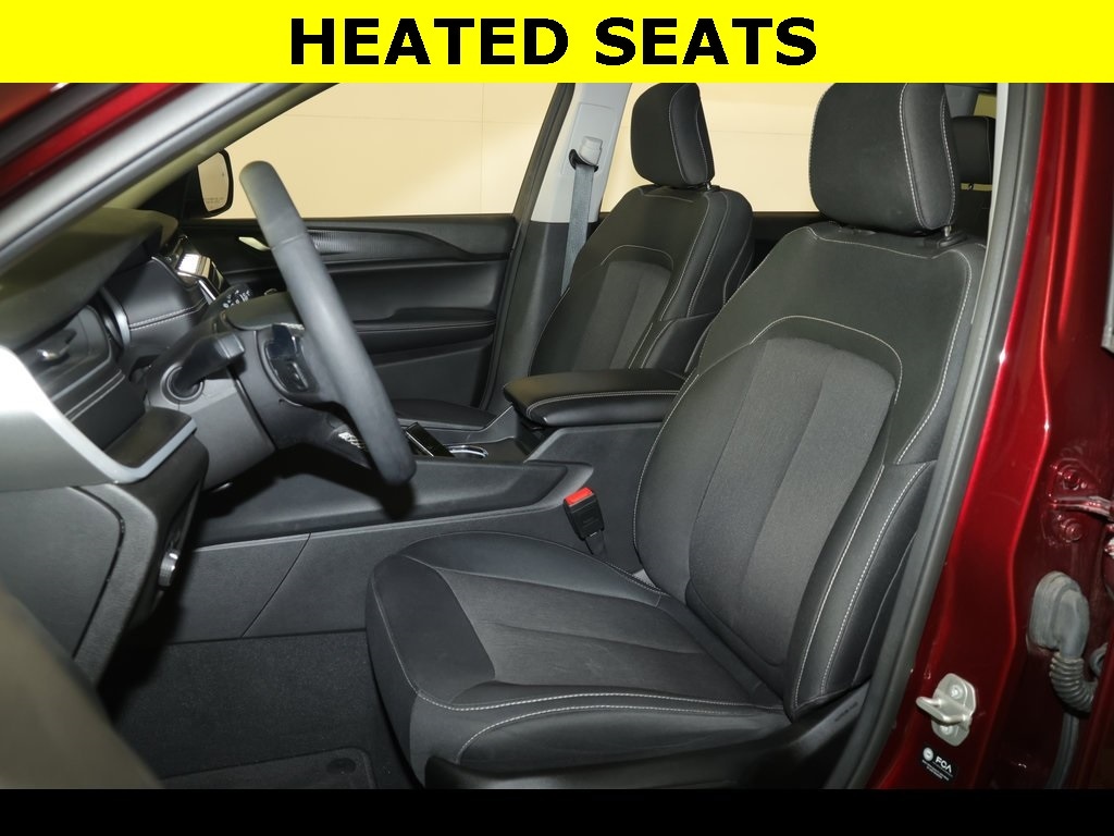 Used 2023 Jeep Grand Cherokee L Laredo SUV