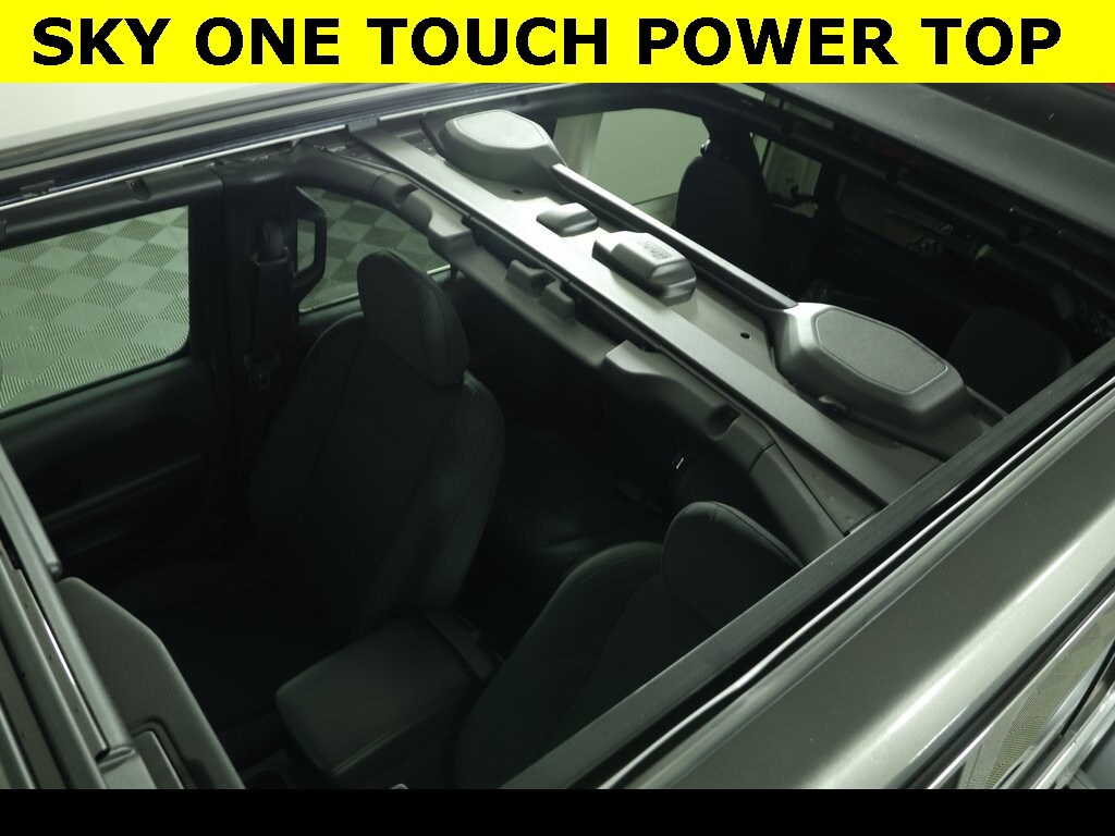 2021 Jeep Wrangler Unlimited Willys photo 2