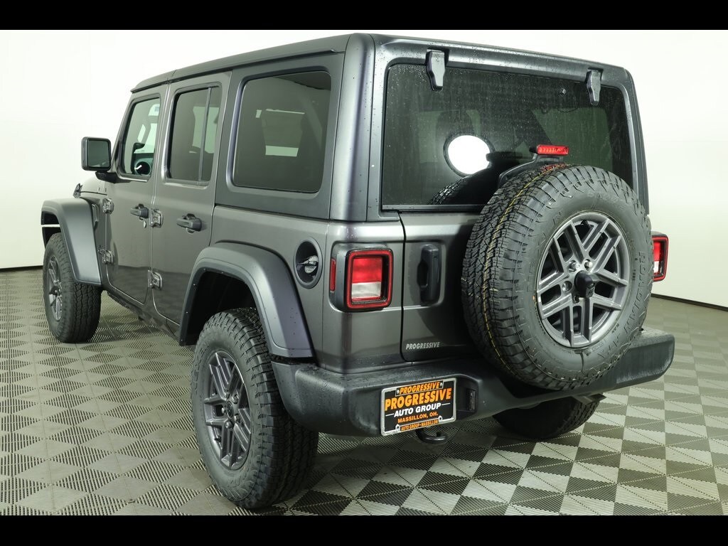 2026 Jeep Wrangler Sport S photo 4