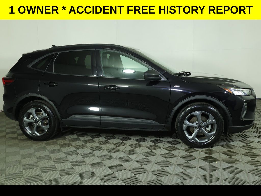 Used 2025 Ford Escape ST-Line with VIN 1FMCU0MN0SUA63629 for sale in Massillon, OH